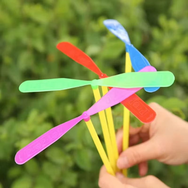 LED Işıklı Bambu Yusufçuk Uçan - Kids Outdoor Movie Night incelemesi ve fiyatı